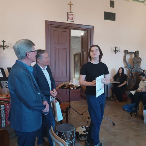 VI Ogólnopolski Konkurs z literatury muzycznej - Polska muzyka współczesna i etniczna - "Lubię to!"