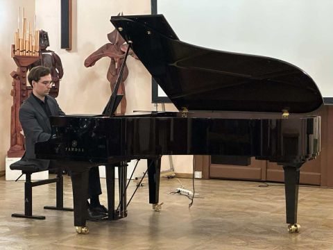 Recital fortepianowy Piotra Kowala