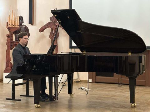 Recital fortepianowy Piotra Kowala