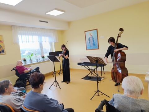 Koncert w Domu Opieki "Staś" w Gnojniku