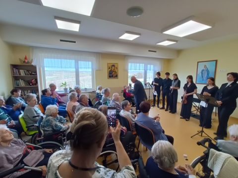 Koncert w Domu Opieki "Staś" w Gnojniku